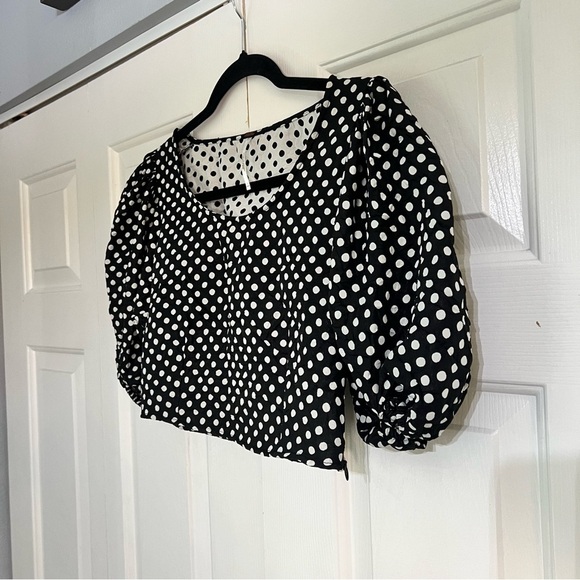 Free People Polka Dot Puff Sleeve Crop Top Blouse Womens Size 2 Black White - Picture 5 of 9